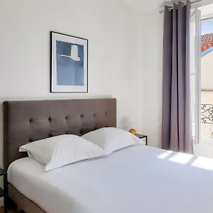 Paris House Апартаменты Ивры-Сур-Сеине